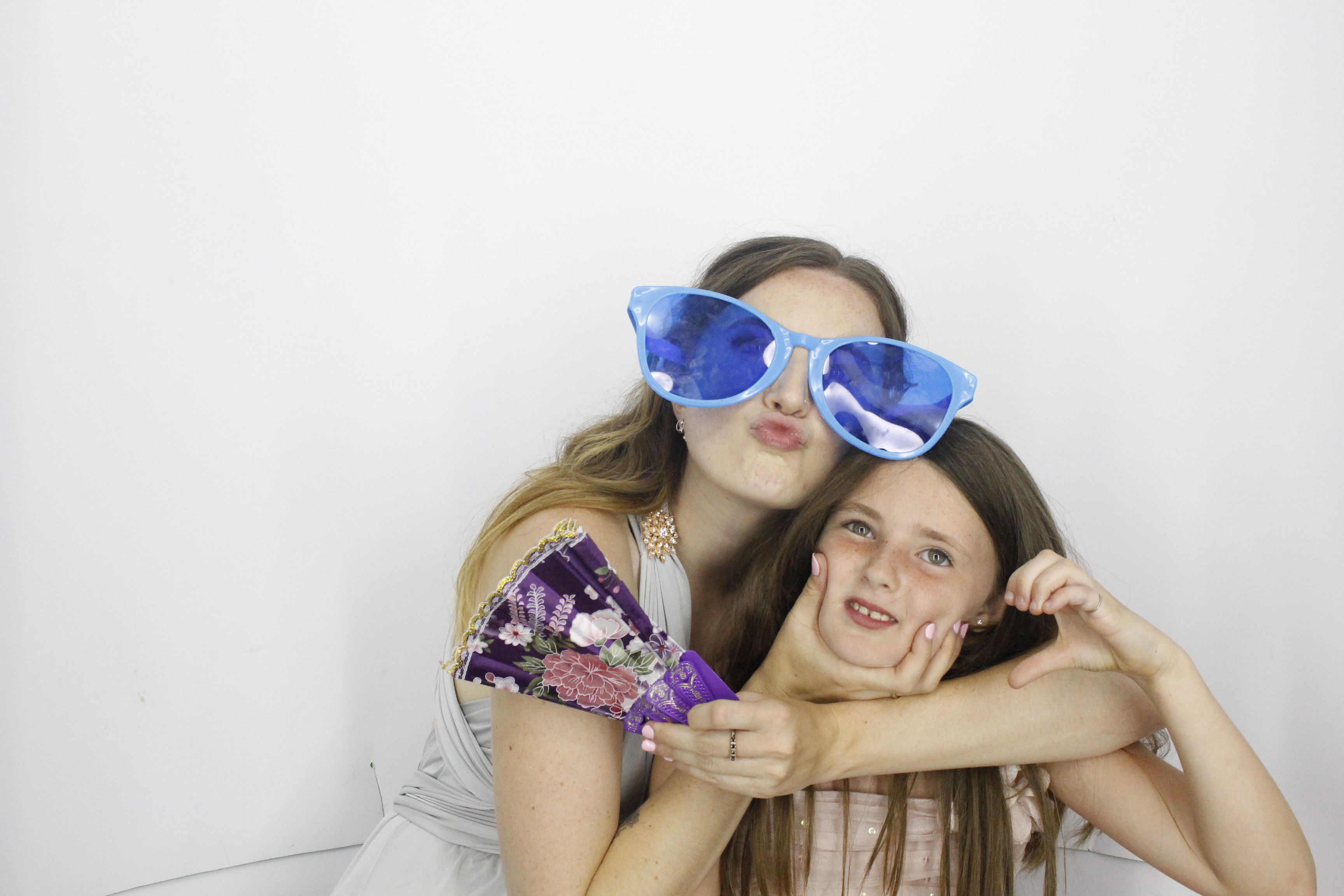 Sam & Rachel's Wedding | View more photos from the event at gallery.myphotoboothexperience.co.uk/u/MyPhotoBoothExperienceLtd/Sam-Rachels-Wedding